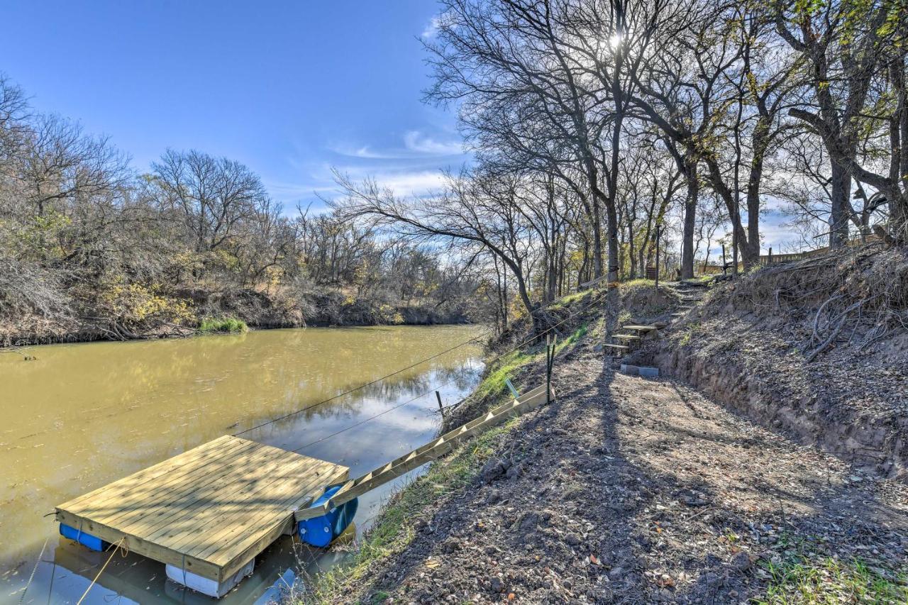 Bright Brownwood Home With On-Site River Access! Exteriér fotografie